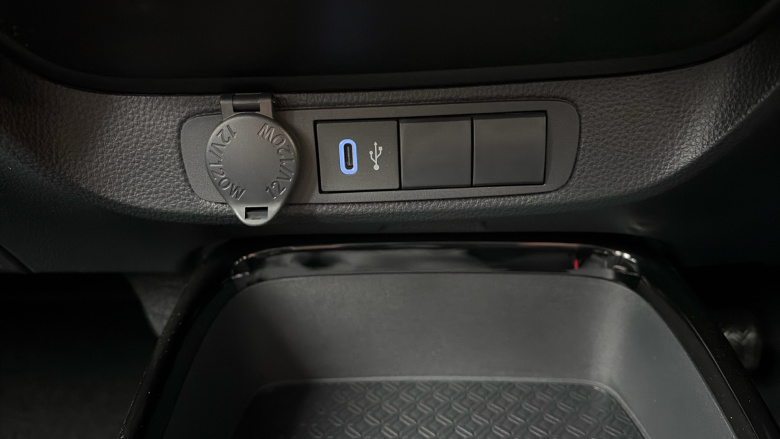 Toyota Aygo X 1.0 VVT-i Edge 5dr Petrol Hatchback